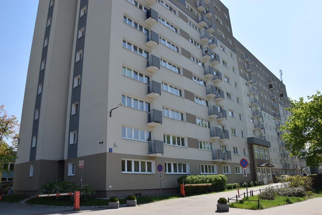 Pokoje Goscinne O-Es-Ha Varsóvia Exterior foto